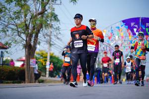 BIB: 42211
                            <button type="button" onclick="openModal(10090115)" class="btn btn-primary btn-sm float-right btn-popup" data-toggle="modal" data-target=".modal-high-quality">
                        <i class="fas fa-shopping-cart"></i> Add to Cart
                    </button>
                                            <button type="button" onclick="isThisMe(10090115, true)" class="btn btn-success btn-sm float-right btn-popup btn-isme hidden" data-toggle="tooltip" data-placement="bottom" title="นี่คือรูปของคุณใช่ไหม คลิกที่นี่เพื่อเอาเข้าอัลบั้ม">
                        <i class="fas fa-plus"></i> Add to album
                    </button>
                    <button type="button" onclick="isThisMe(10090115, false)" class="btn btn-warning btn-sm float-right btn-popup btn-isnotme hidden">
                        <i class="fas fa-ban"></i> Remove from album
                    </button>